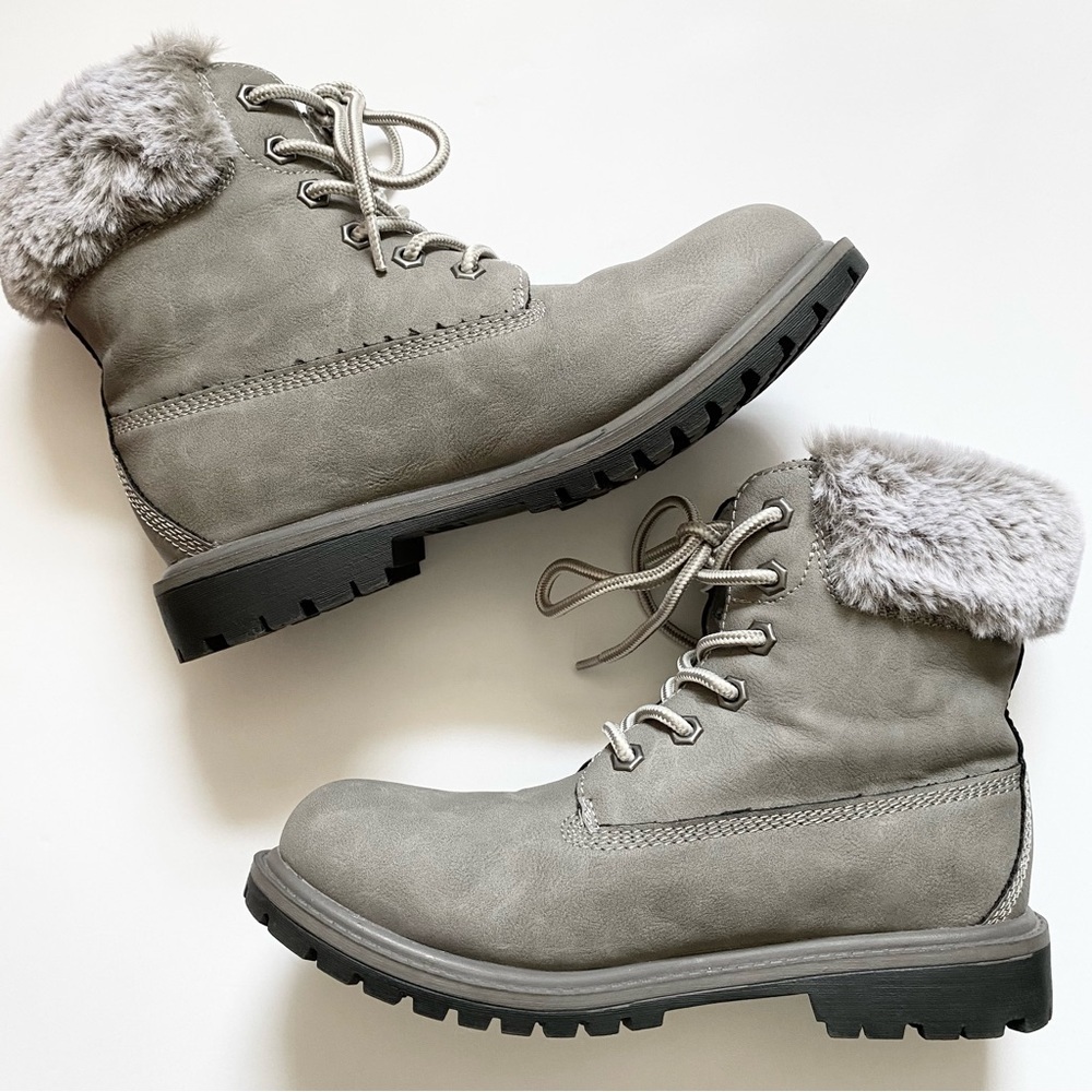 Portland Gray Faux Fur Lace Up Combat Ankle Boots Size 7.5